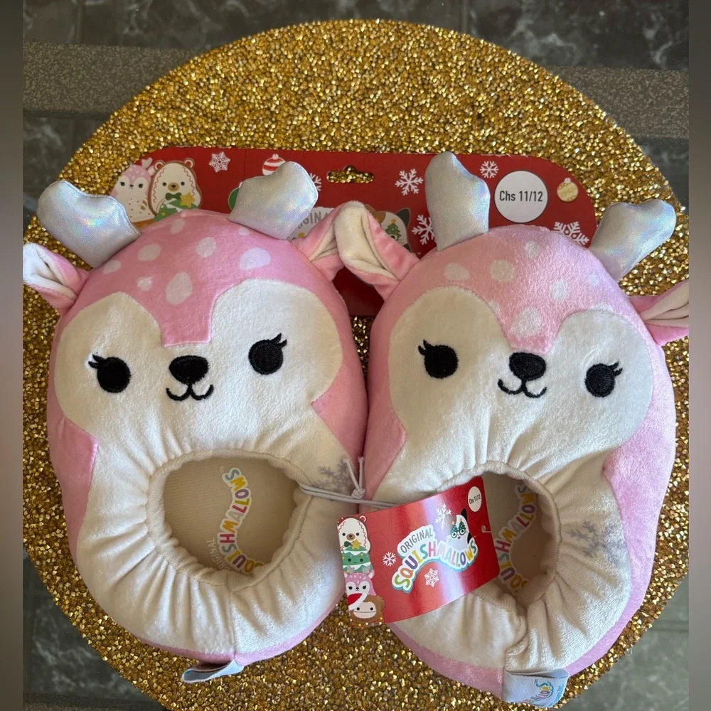 Squishmallows NWT Cream and Pink Deer Slippers. Size 11-12